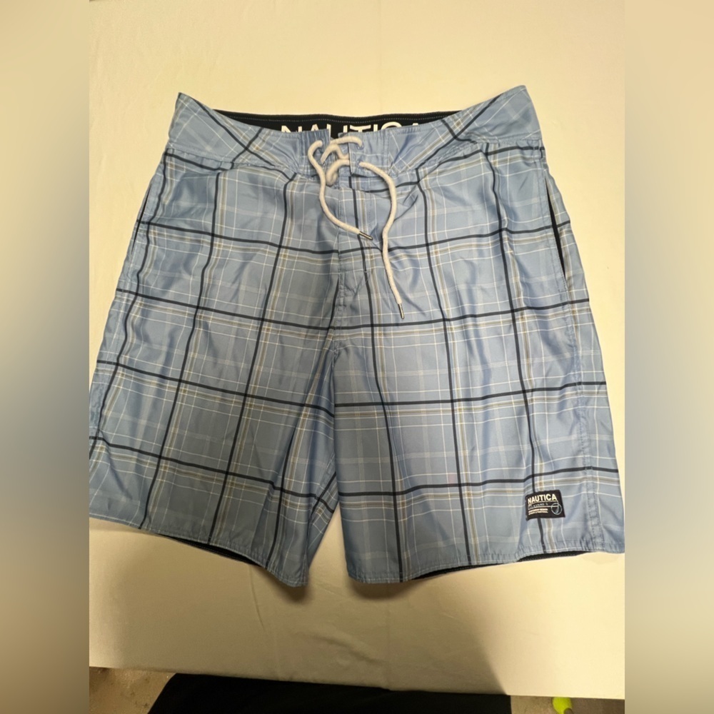 NAUTICA MENS BLUE PLAID SIZE 38 WAIST BERMUDA SHORTS   LIKE NEW